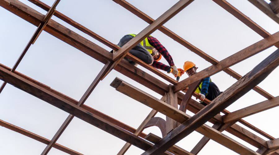 Professional gutter cleaning services in Montebello, CA